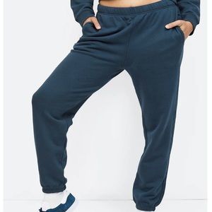 Organic Fleece Relaxed Pocket Sweatpant - color Midnight
